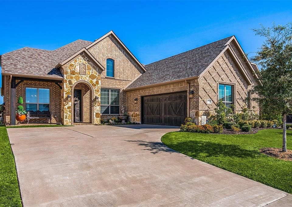 1st image of 1710 Waneta Dr