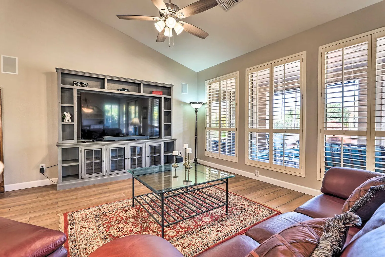3 bed, 3.0 bath, 2292 sqft, $3,451 — Photo 2