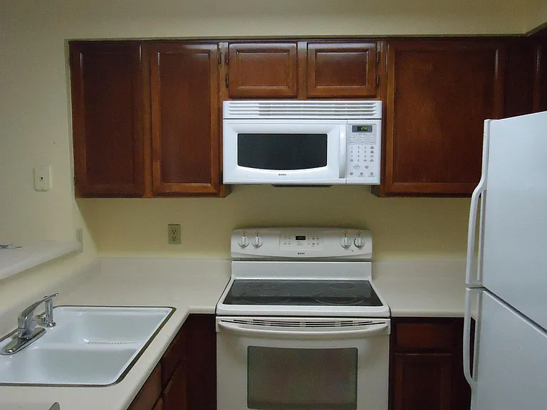 816 S Vance St #C — Photo 3
