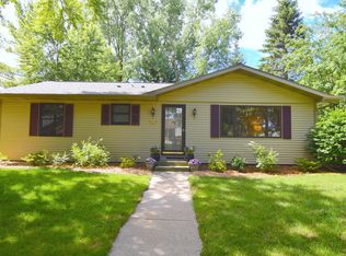 200 Heathermoor Dr, Midland, MI