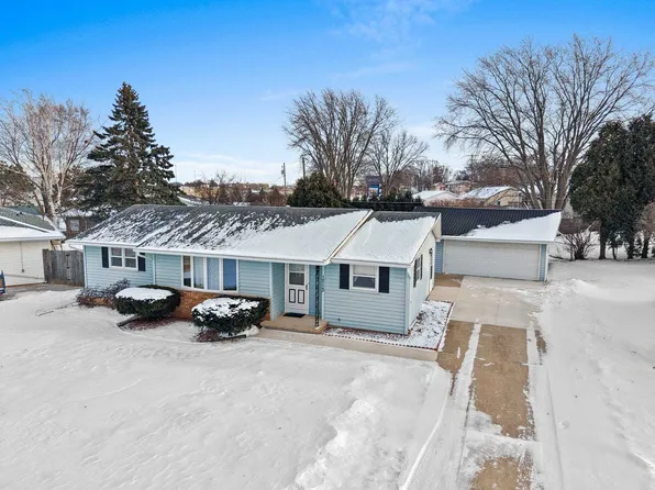 1713 Bentwood Dr, Green Bay, WI 54303