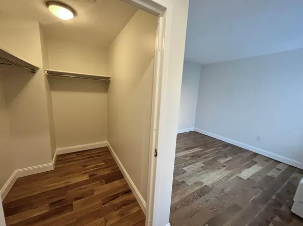 490 Myrtle Avenue image 4 of 15