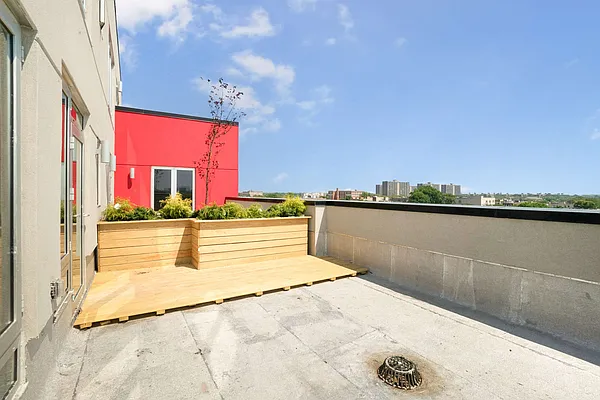 Rented by EXR | media 21