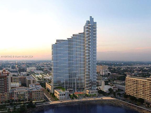 4th image of 2020 N Bayshore Dr APT 3705