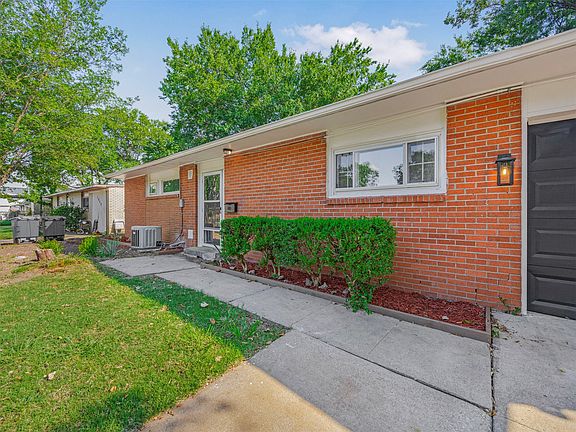 3rd image of 7842 E Latimer Pl
