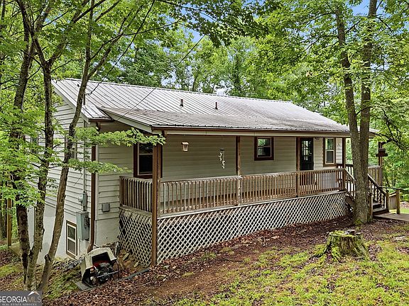 4th image of 903 Cane Ct NE