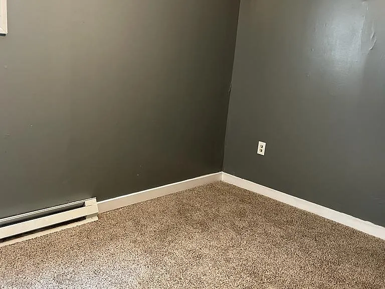 735 Burden Ave #3 — Photo 6
