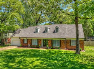 1852 Oak Hill Rd, Germantown, TN 38138