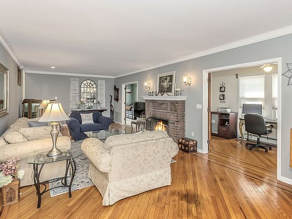 5th image of 61 Union Pl
