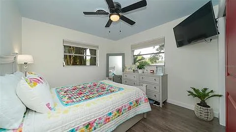 N Lake Dr — Photo 13