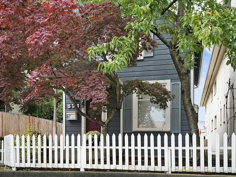 536 Bell St — Photo 21