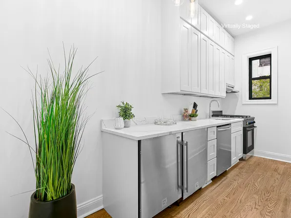 104 East 37th Street 3F image 3 of 5
