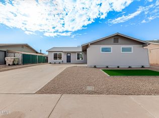 6211 W Tierra Buena Ln, Glendale, AZ 85306