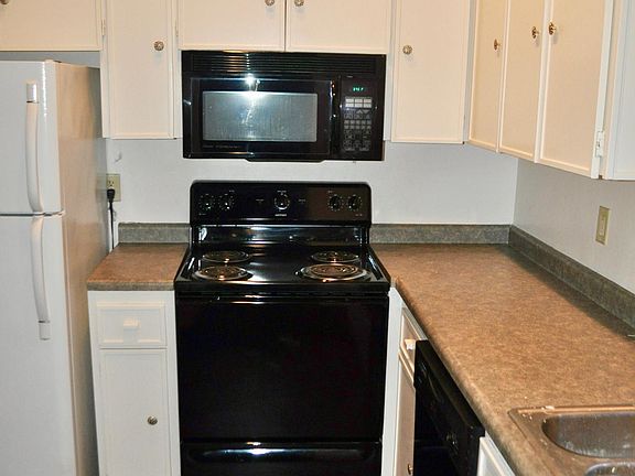 4th image of 8394 139th Ct