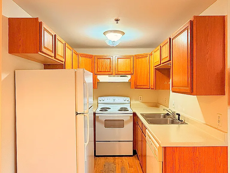 405 Main St #205 — Photo 12