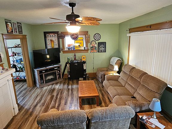 5th image of 343 E 33rd St