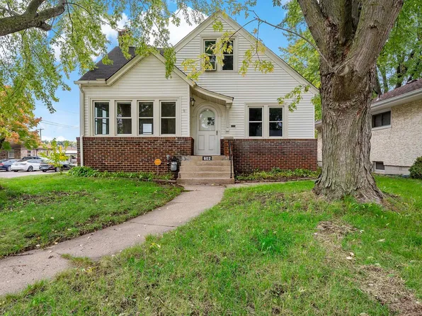 802 Wheelock Pkwy E, Saint Paul, MN 55106