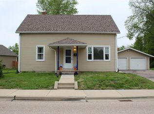 420 S Clinton St, Collinsville, IL 62234