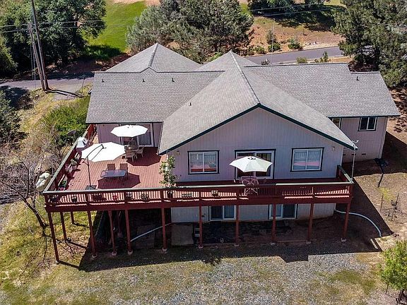 2nd image of 21140 Jimmersall Ln #111
