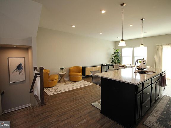 4th image of 103 Freedom Way