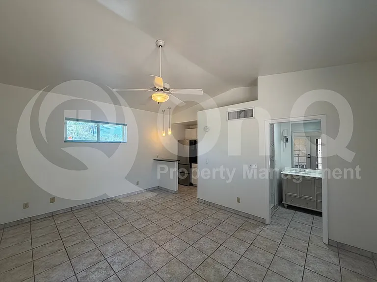 2926 E Waverly St — Photo 10