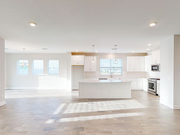 3rd image of 112 Windley Dr