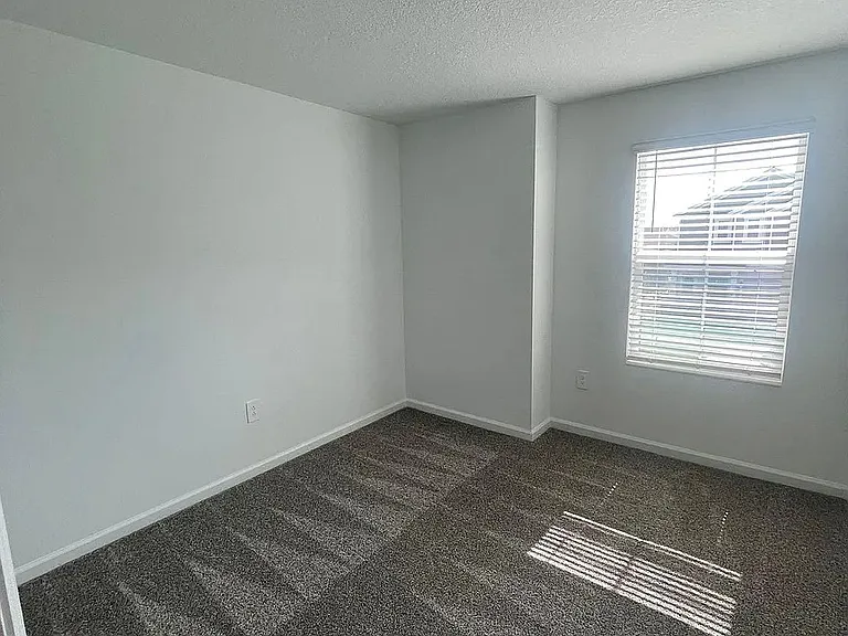 336 Heroic Rd — Photo 13