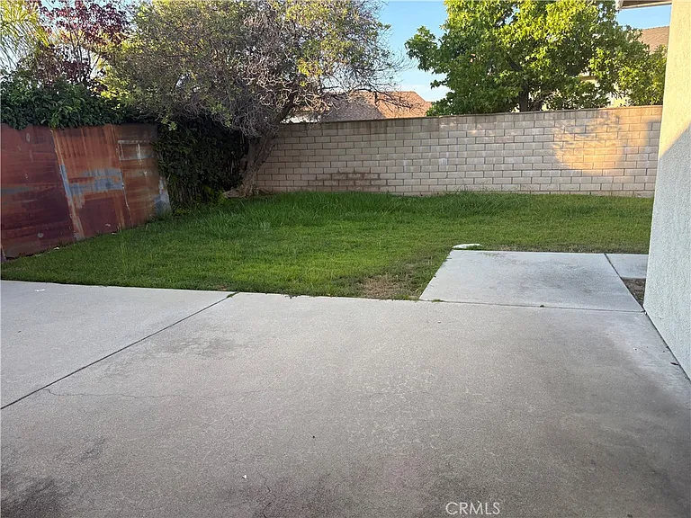 2160 Nadula Dr — Photo 4
