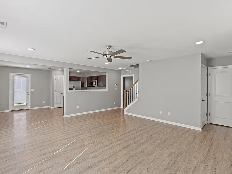 8176 Driftwood Loop — Photo 9