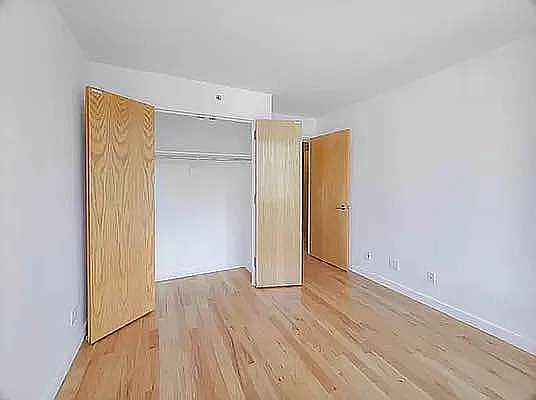 3rd image of 196 Stanton St APT 6E
