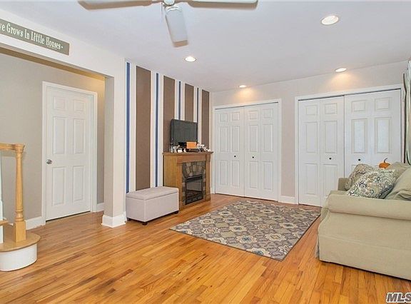 2nd image of 409 Pine Dr