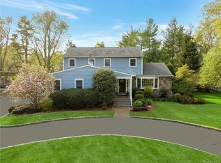 11 Canterbury Rd S, Harrison, NY 10528