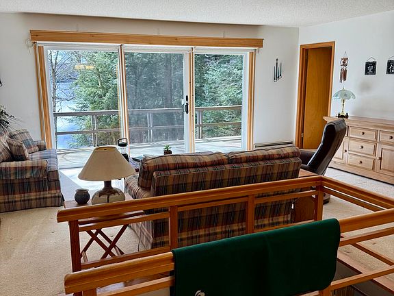 5th image of 77 Floodwood Rd
