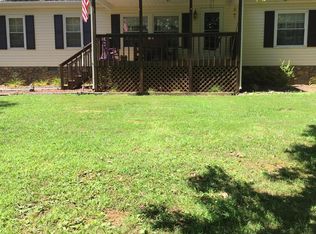 407 Twin Lakes Rd, Evington, VA 24550