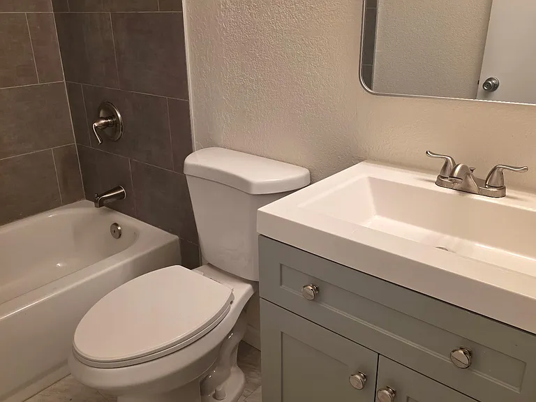 cute vanity!