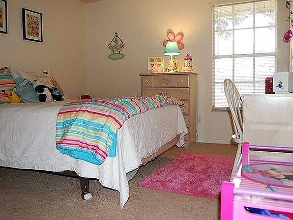 5th image of 10409 Tara Dr