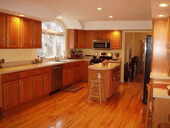 Spacious Kitchen