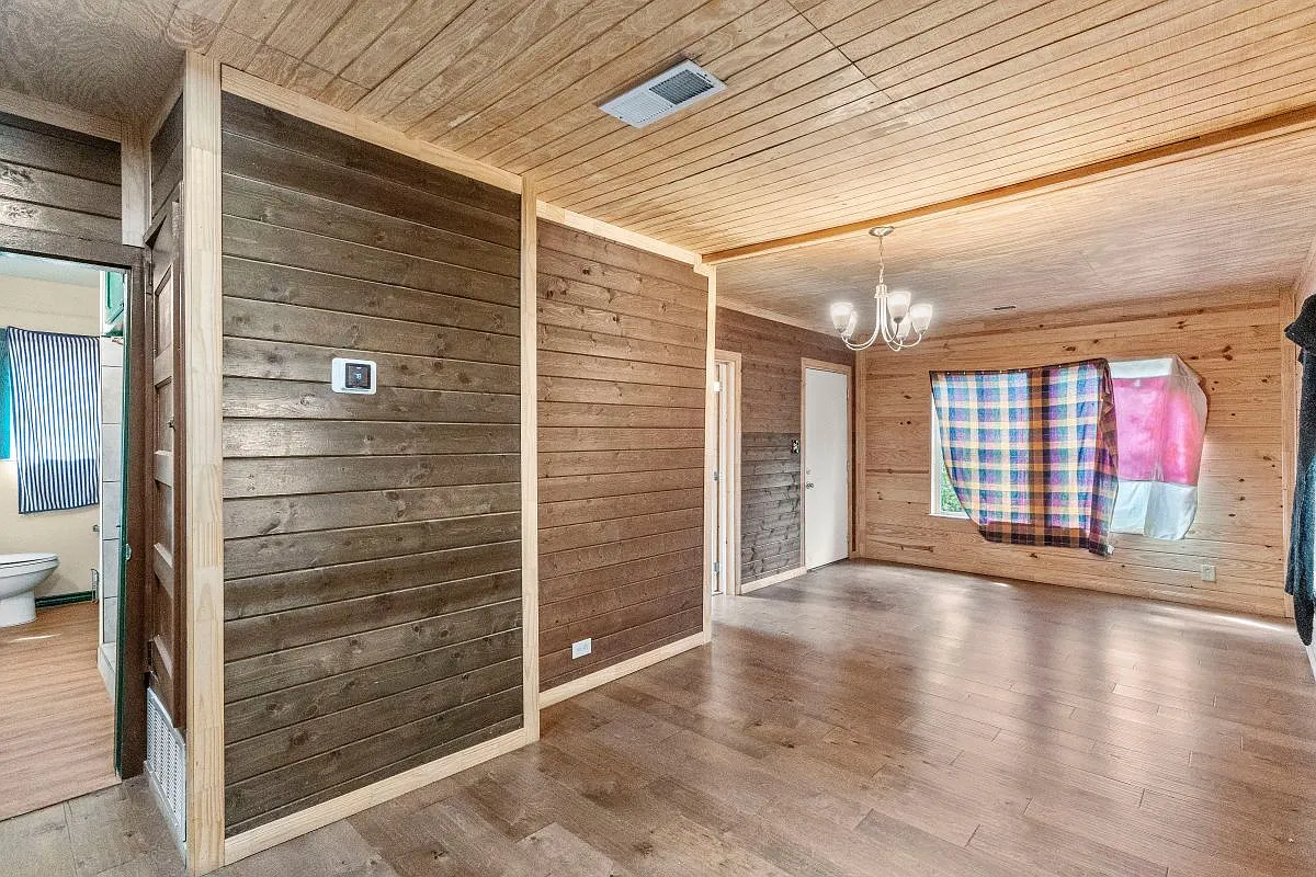 3 bed, 2.0 bath, 1240 sqft, $1,500 — Photo 3