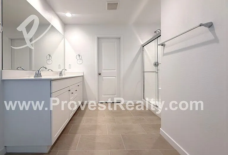 8792 Newcastle Ave — Photo 16