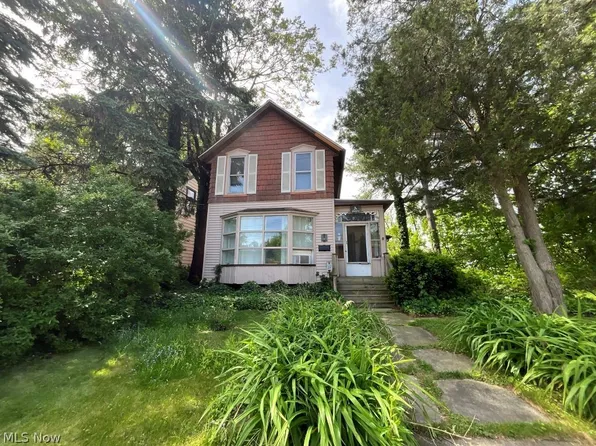 18971 Lorain Rd, Fairview Park, OH 44126