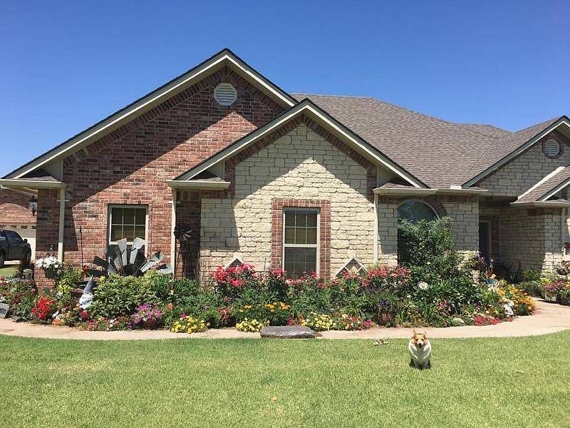 1st image of 44522 Woodlake Dr