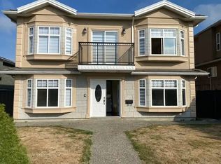 3755 Forest St #1A, Burnaby, BC V5G1W5