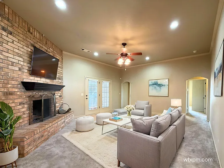 18300 Coyote Springs, Amarillo, TX 79119 - Living Room Staged
