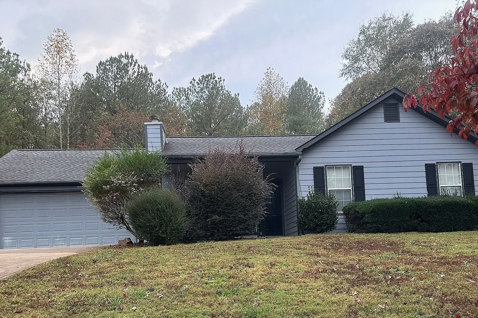 3 Bedroom 2 Bathroom Ranch Home — Photo 1