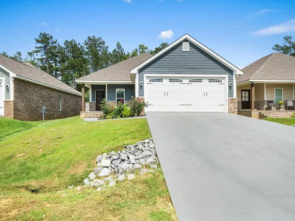 44 N Barnes Field Dr, Hattiesburg, MS 39402