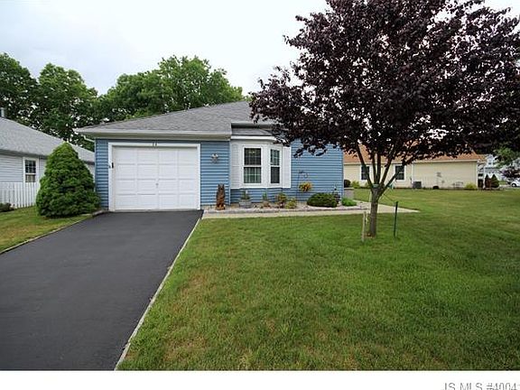 2nd image of 38 Dogwood Dr