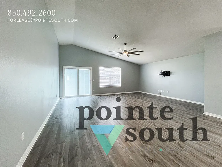 209 Staysail St — Photo 8