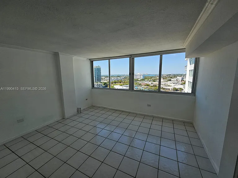 7135 Collins Ave #1821 — Photo 4