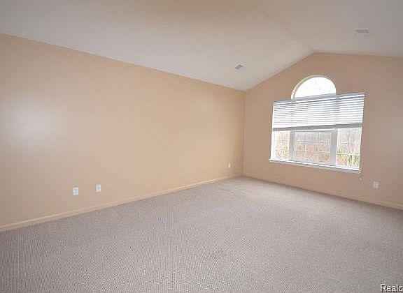 5th image of 1201 Abigail Ct #1