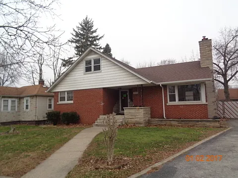 18430 Ridgewood Ave photo 1